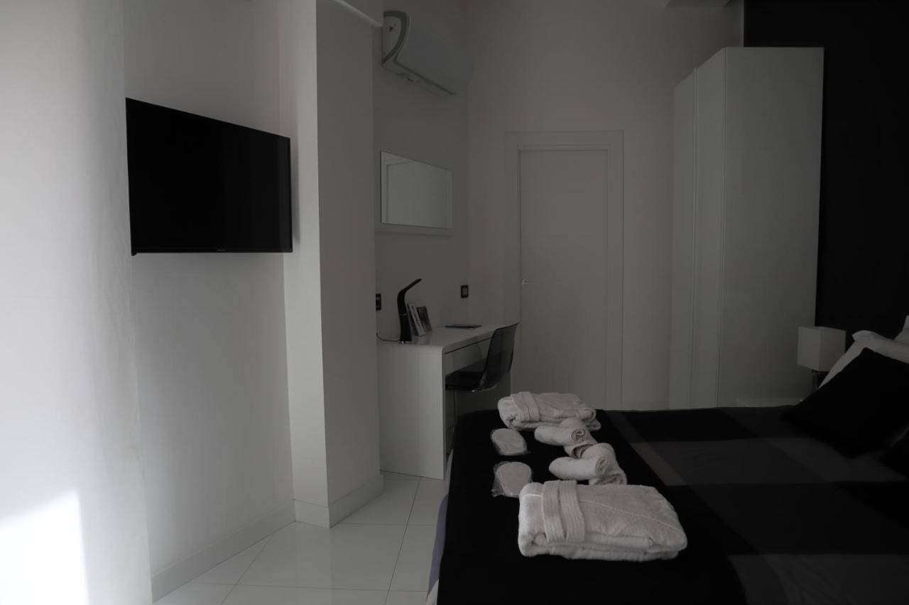 Rettifilo 201 Exclusive Rooms Nápoles Exterior foto