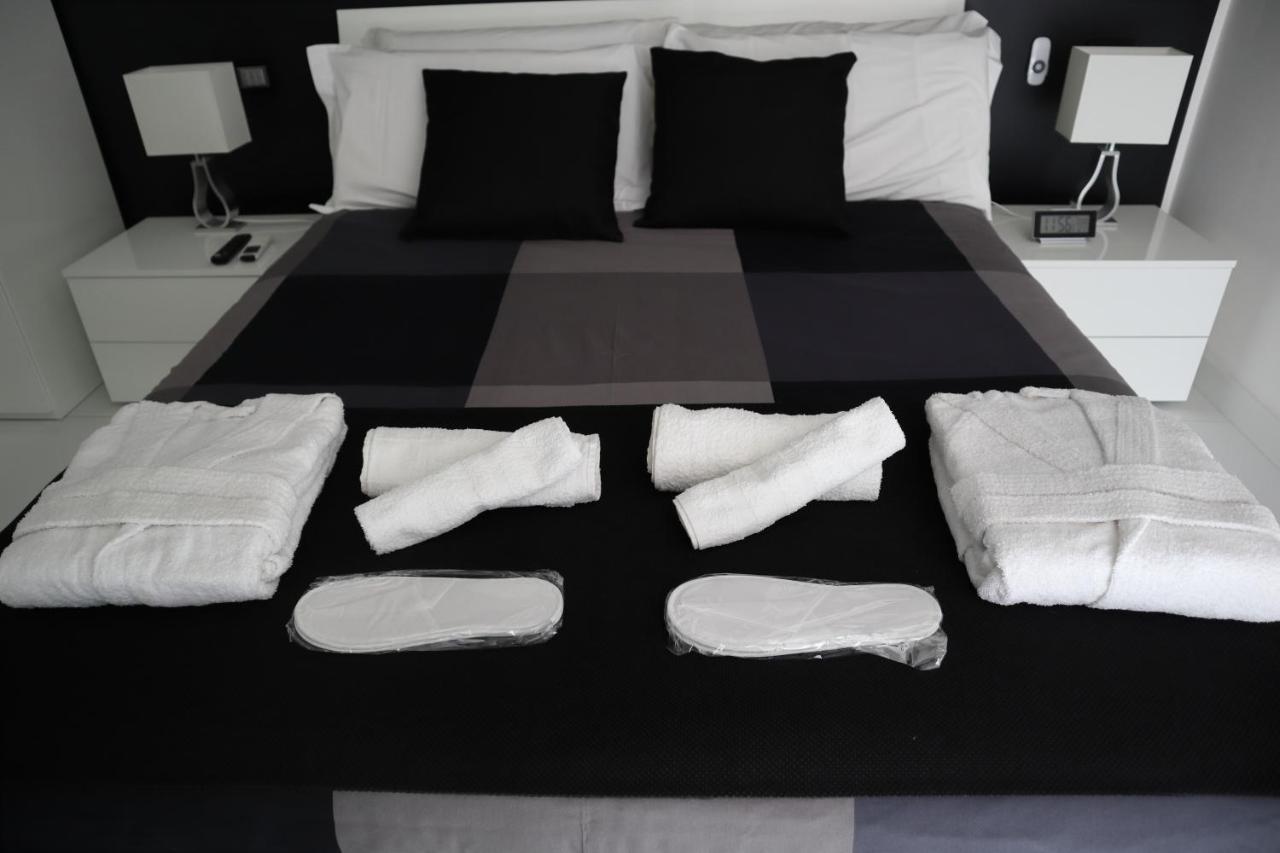 Rettifilo 201 Exclusive Rooms Nápoles Exterior foto